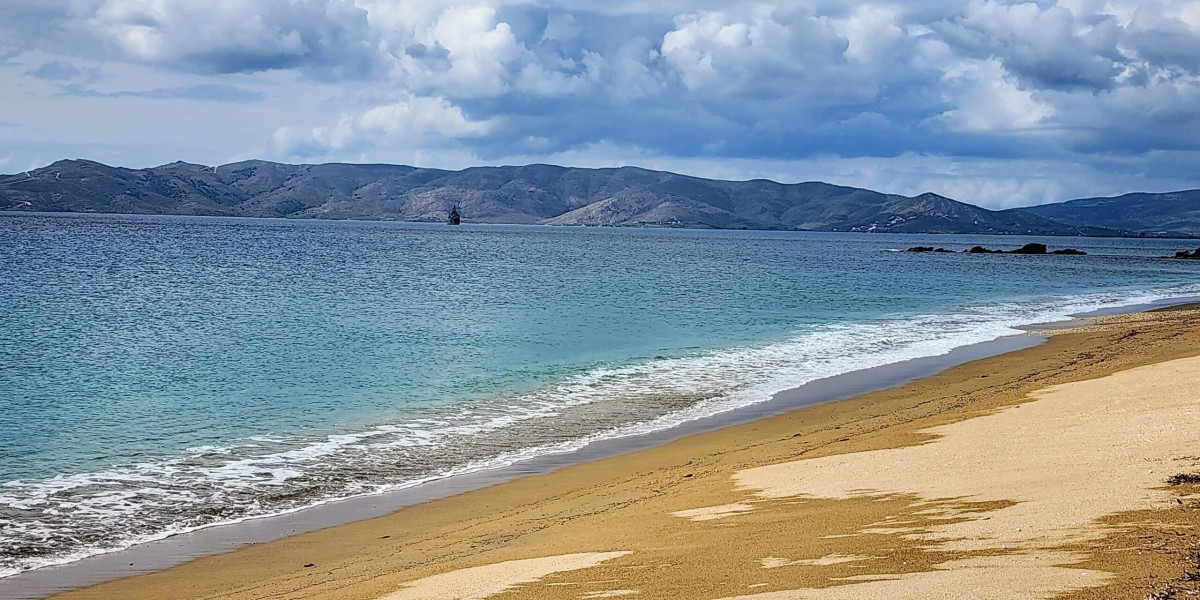 Why a Luxury Sea View Villa in Greece(וילה נוף לים יוון)  Is the Ultimate Mediterranean Investment